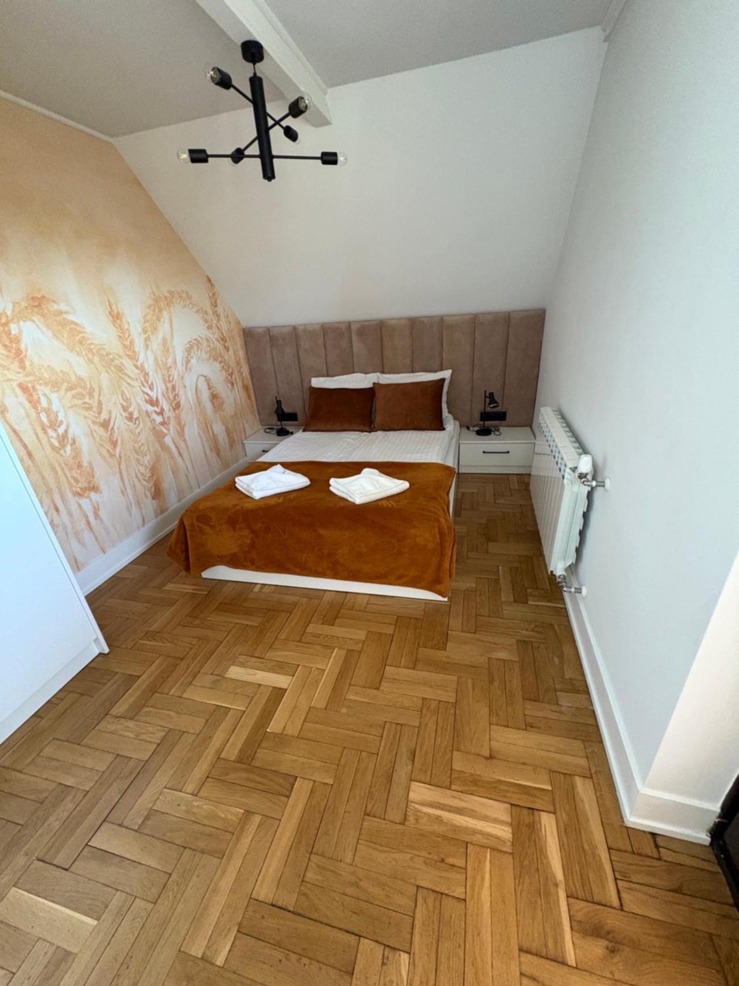 Lesny Dworek Ґронкув Екстер'єр фото